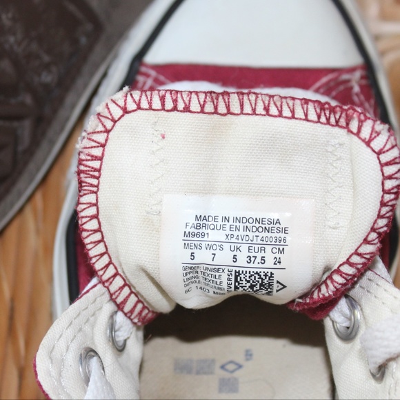 Unisex Red Converse All Star Chuck Taylor Ox - Picture 7 of 7